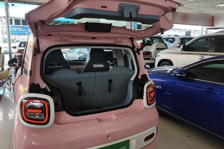 Used Bestune Pony 2025 222km Lightning Horse Trunk