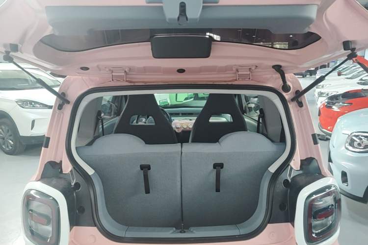 Used Bestune Pony 2025 222km Range Agile Horse Trunk