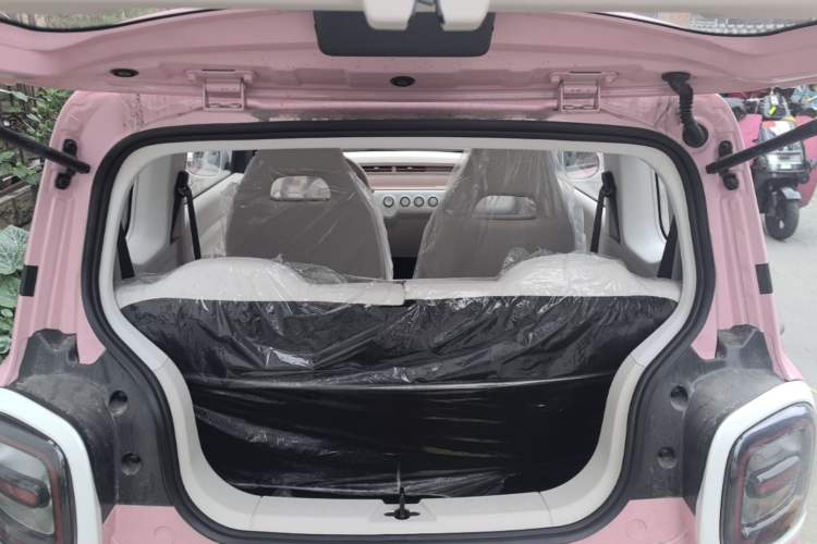 Used Bestune Pony 2025 222km Range Agile Horse Trunk