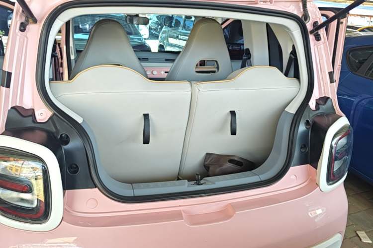 Used Bestune Pony 2025 222km Range Agile Horse Trunk