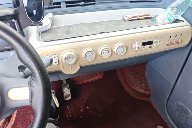 Used Bestune Pony 2025 222km Range Agile Horse Audio And AC Panel