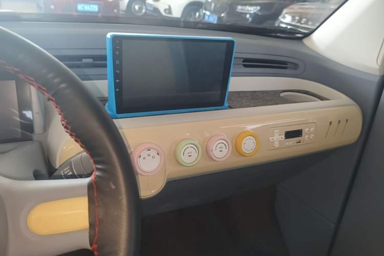 Used Bestune Pony 2025 222km Range Agile Horse Audio And AC Panel