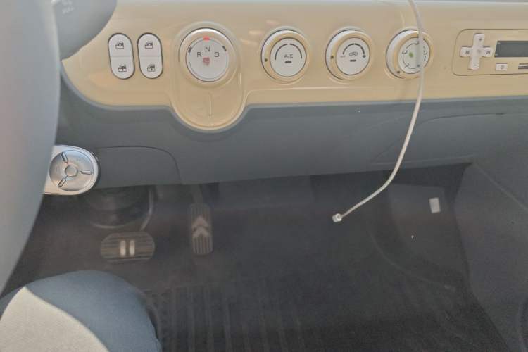 Used Bestune Pony 2025 222km Range Agile Horse Audio And AC Panel