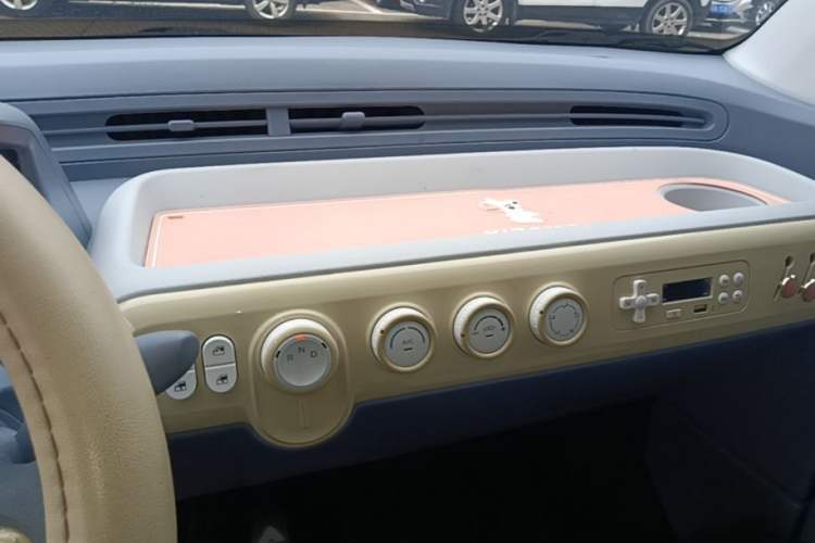 Used Bestune Pony 2025 222km Clever Horse Audio And AC Panel