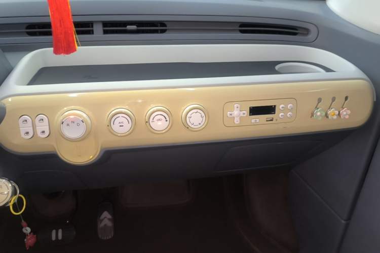 Used Bestune Pony 2025 222km Range Agile Horse Audio And AC Panel