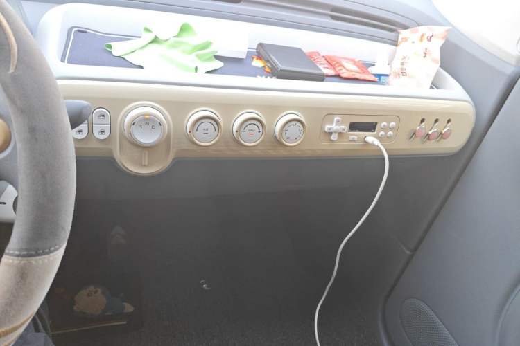 Used Bestune Pony 2025 222km Range Agile Horse Audio And AC Panel