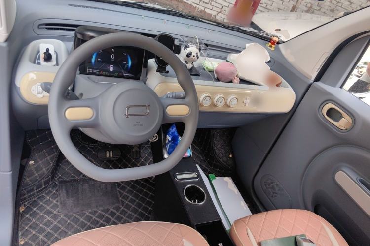 Used Bestune Pony 2025 222km Range Agile Horse Center Console
