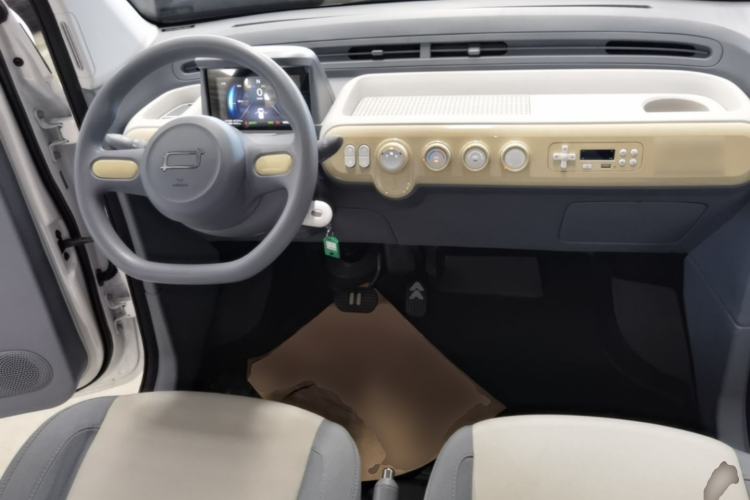 Used Bestune Pony 2025 222km Range Agile Horse Center Console
