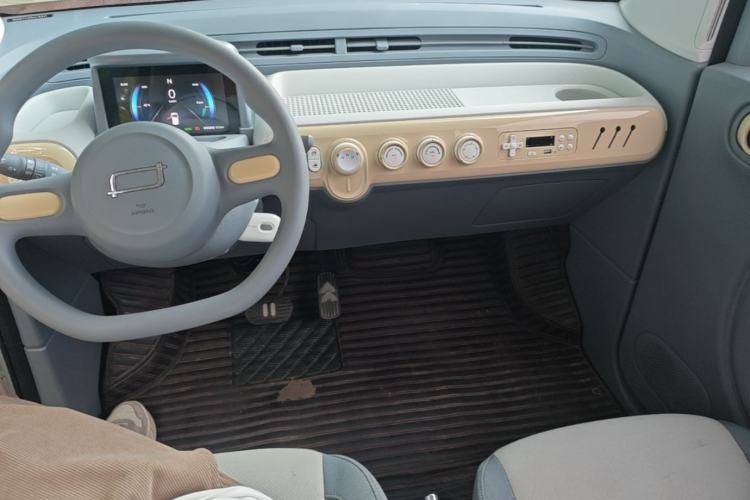 Used Bestune Pony 2025 222km Clever Horse Center Console