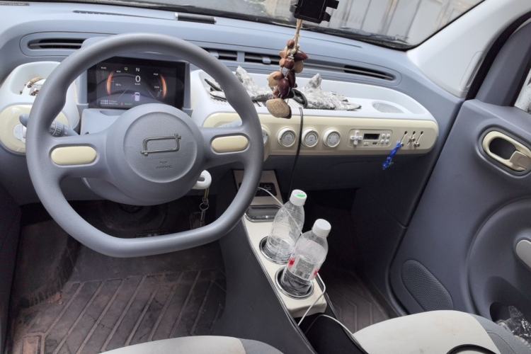 Used Bestune Pony 2025 222km Clever Horse Center Console
