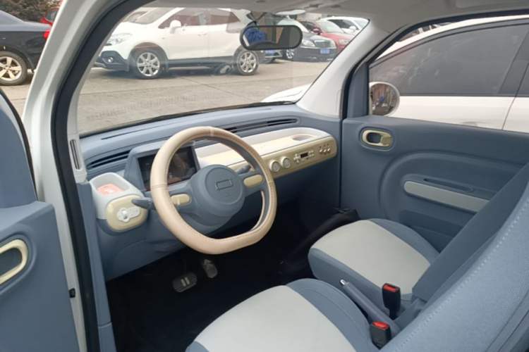 Used Bestune Pony 2025 222km Clever Horse Center Console