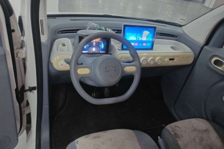 Used Bestune Pony 2025 222km Clever Horse Center Console