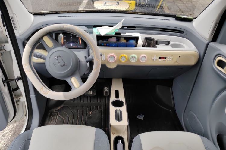 Used Bestune Pony 2025 222km Range Agile Horse Center Console