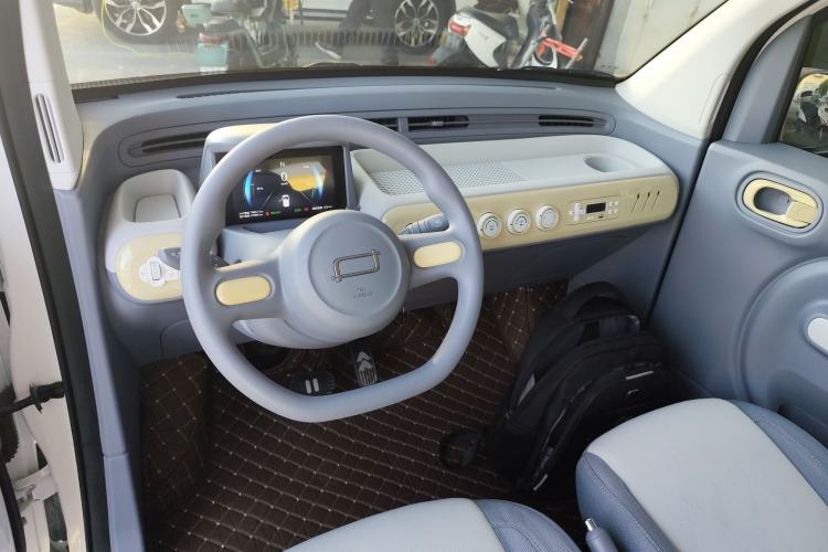 Used Bestune Pony 2025 222km Range Agile Horse Center Console