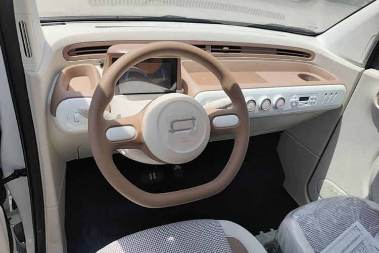 Used Bestune Pony 2025 222km Range Agile Horse Center Console