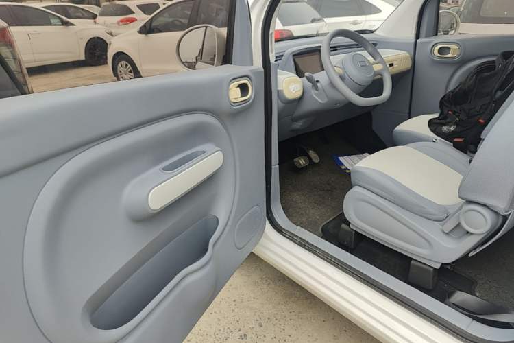 Used Bestune Pony 2025 222km Range Linglong Horse Driver Seat