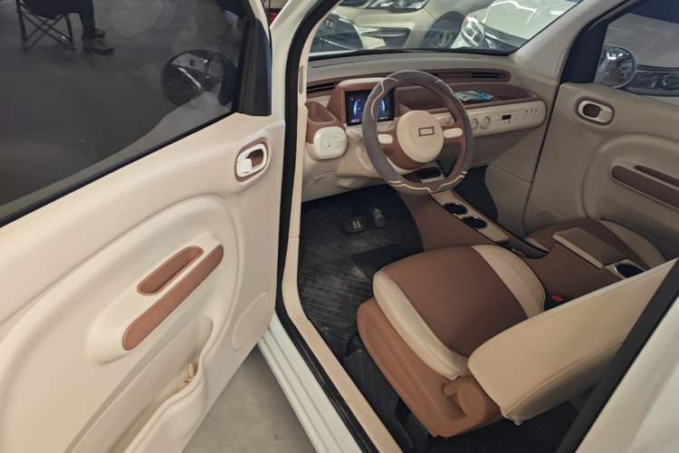 Used Bestune Pony 2025 222km Lightning Horse Driver Seat