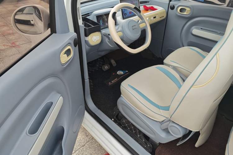 Used Bestune Pony 2025 222km Lightning Horse Driver Seat