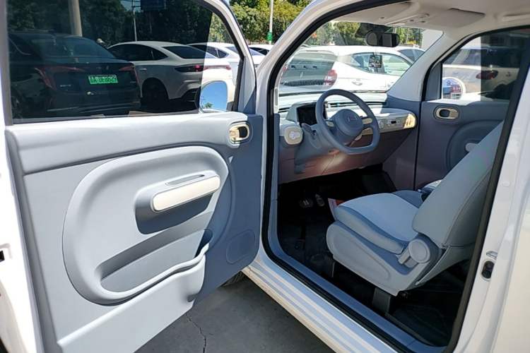 Used Bestune Pony 2025 222km Range Agile Horse Driver Seat