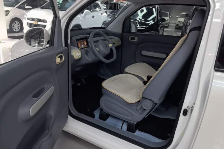 Used Bestune Pony 2025 222km Lightning Horse Driver Seat