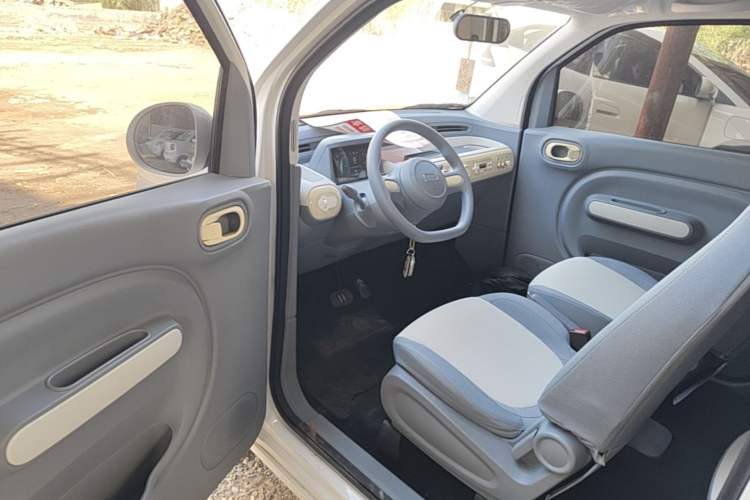 Used Bestune Pony 2025 222km Lightning Horse Driver Seat