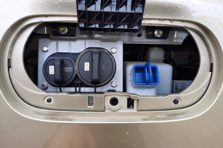 Used Bestune Pony 2025 222km Range Linglong Horse Engine Bay