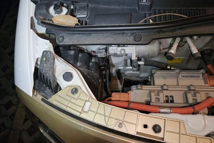 Used Bestune Pony 2025 222km Lightning Horse Engine Bay Right