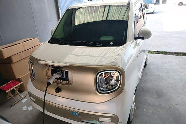 Used Bestune Pony 2025 222km Range Elegant Horse Front