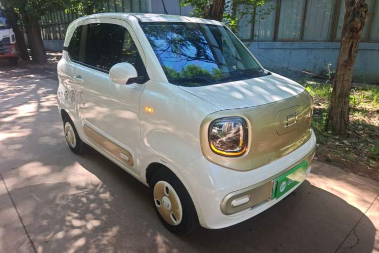 Used Bestune Pony 2025 222km Lightning Horse Front Right 45 Deg