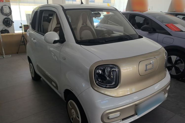 Used Bestune Pony 2025 222km Range Linglong Horse Front Right 45 Deg