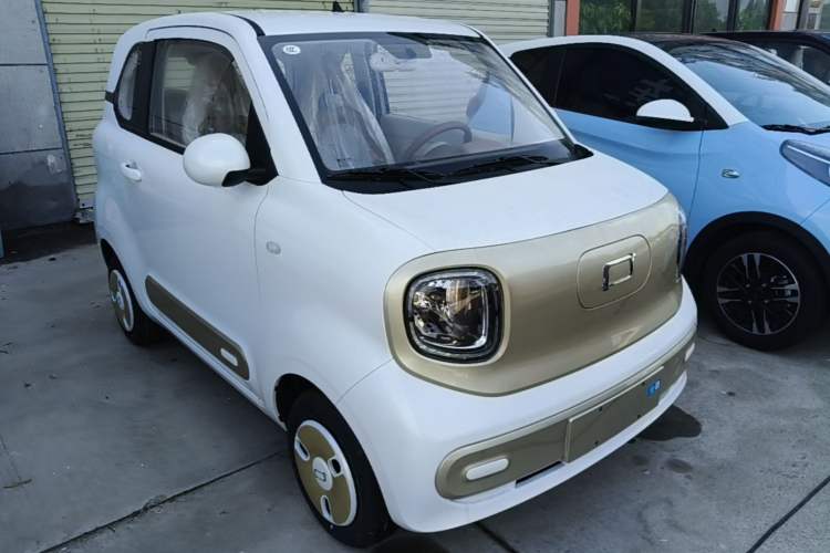 Used Bestune Pony 2025 222km Range Agile Horse Front Right 45 Deg
