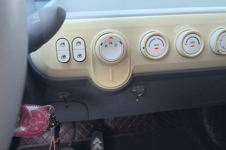 Used Bestune Pony 2025 222km Range Agile Horse Gear Lever