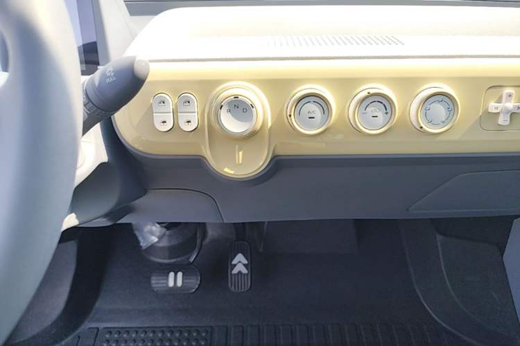 Used Bestune Pony 2025 222km Lightning Horse Gear Lever
