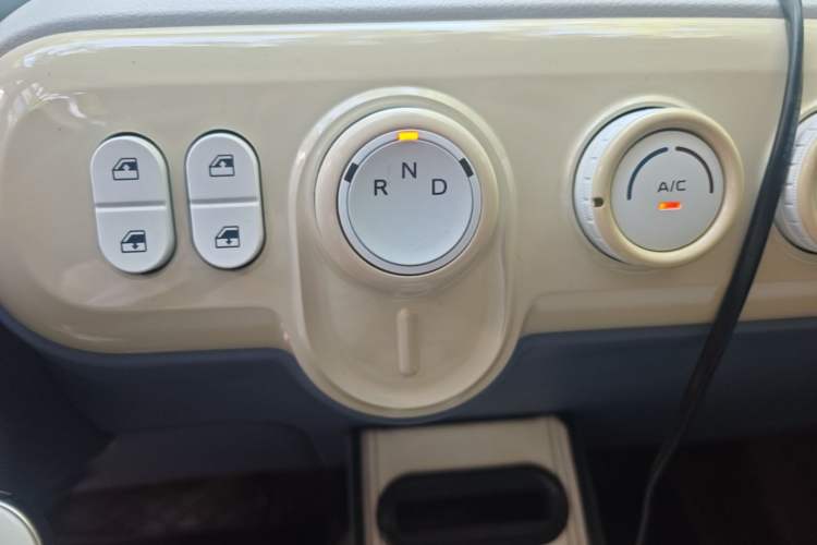 Used Bestune Pony 2025 222km Lightning Horse Gear Lever