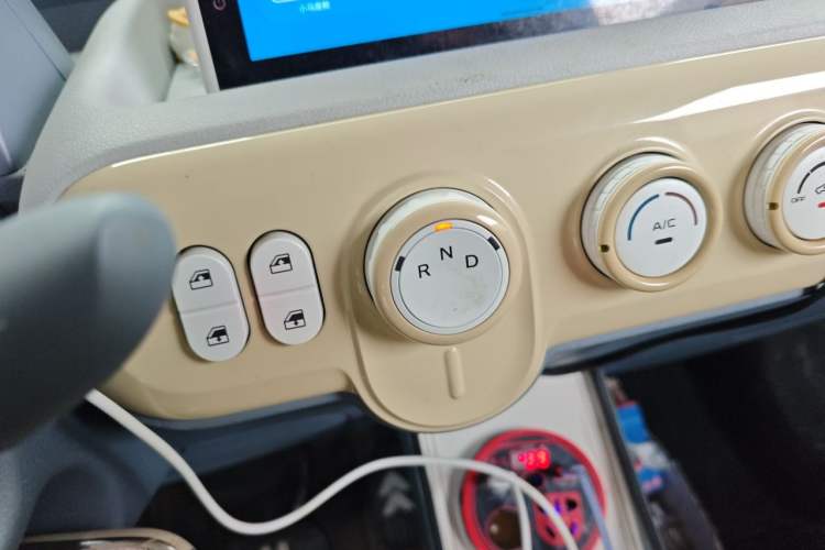 Used Bestune Pony 2025 222km Range Agile Horse Gear Lever