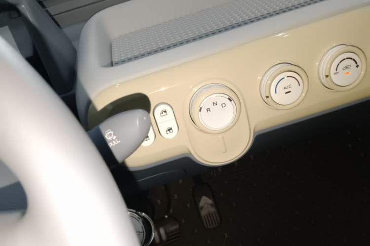 Used Bestune Pony 2025 222km Range Agile Horse Gear Lever