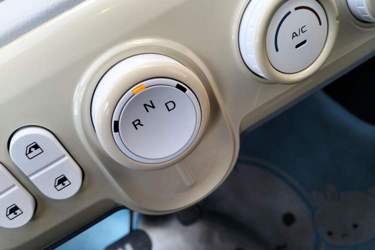 Used Bestune Pony 2025 222km Range Agile Horse Gear Lever