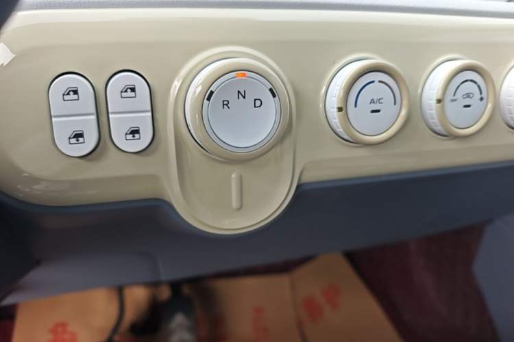 Used Bestune Pony 2025 222km Lightning Horse Gear Lever