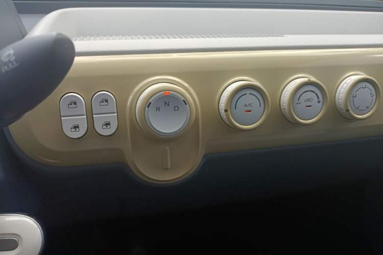 Used Bestune Pony 2025 222km Clever Horse Gear Lever