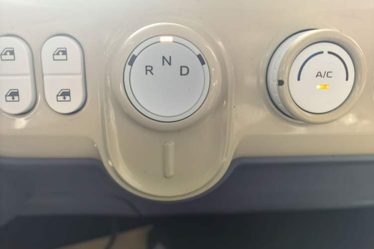 Used Bestune Pony 2025 222km Range Agile Horse Gear Lever