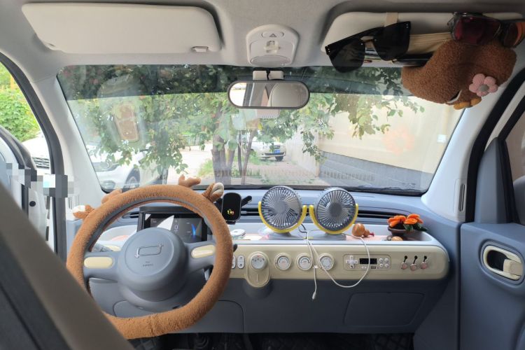 Used Bestune Pony 2025 222km Lightning Horse Headliner