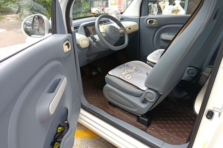 Used Bestune Pony 2025 222km Range Agile Horse Interior 3