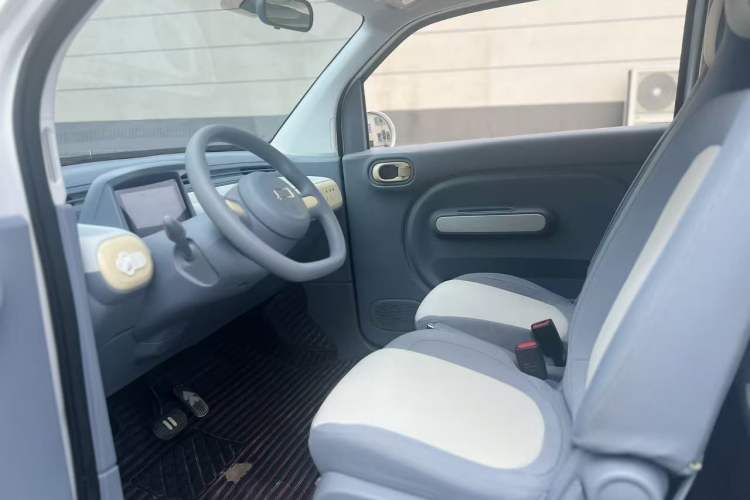 Used Bestune Pony 2025 222km Range Agile Horse Interior 3