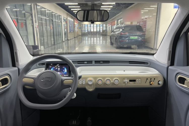 Used Bestune Pony 2025 222km Lightning Horse Interior 5