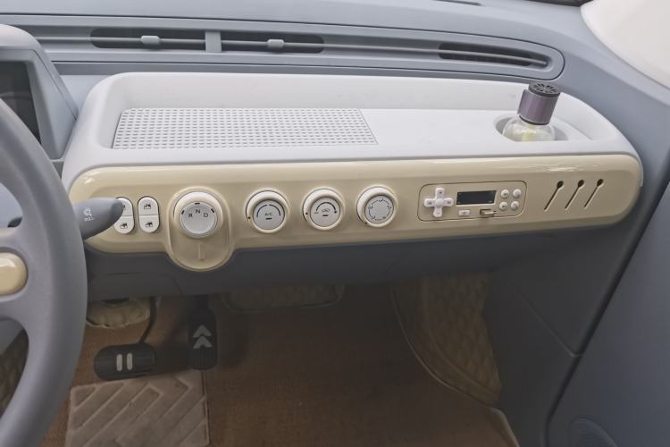 Used Bestune Pony 2025 222km Range Agile Horse Interior 7