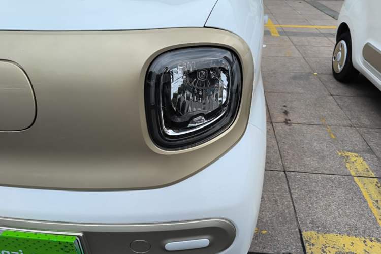 Used Bestune Pony 2025 222km Lightning Horse Left Front Headlight