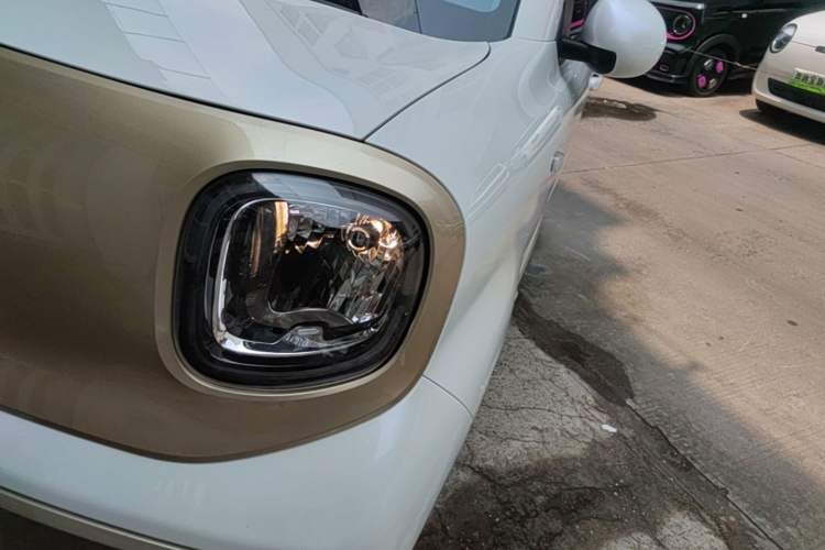 Used Bestune Pony 2025 222km Range Agile Horse Left Front Headlight
