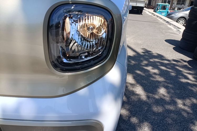 Used Bestune Pony 2025 222km Range Agile Horse Left Front Headlight