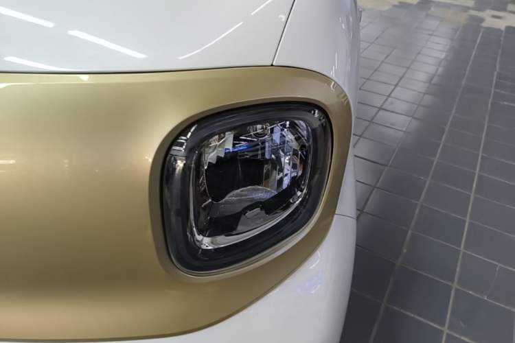 Used Bestune Pony 2025 222km Range Agile Horse Left Front Headlight