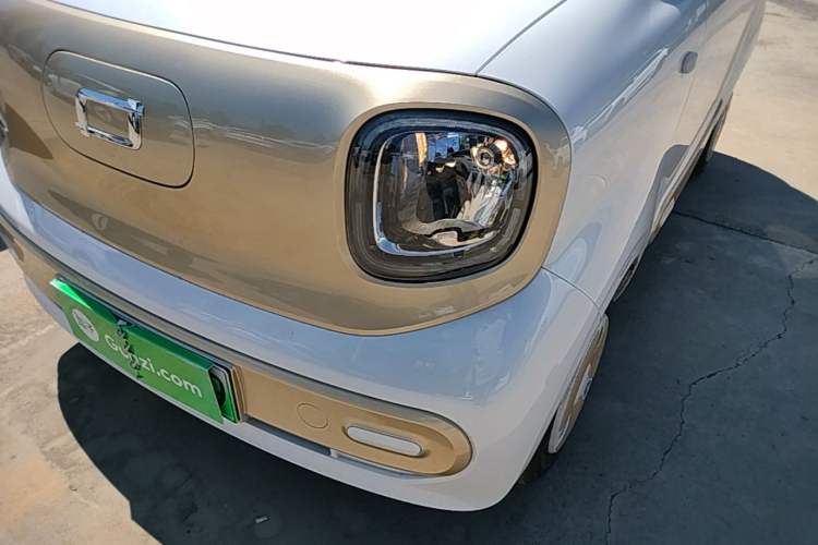 Used Bestune Pony 2025 222km Range Agile Horse Left Front Headlight